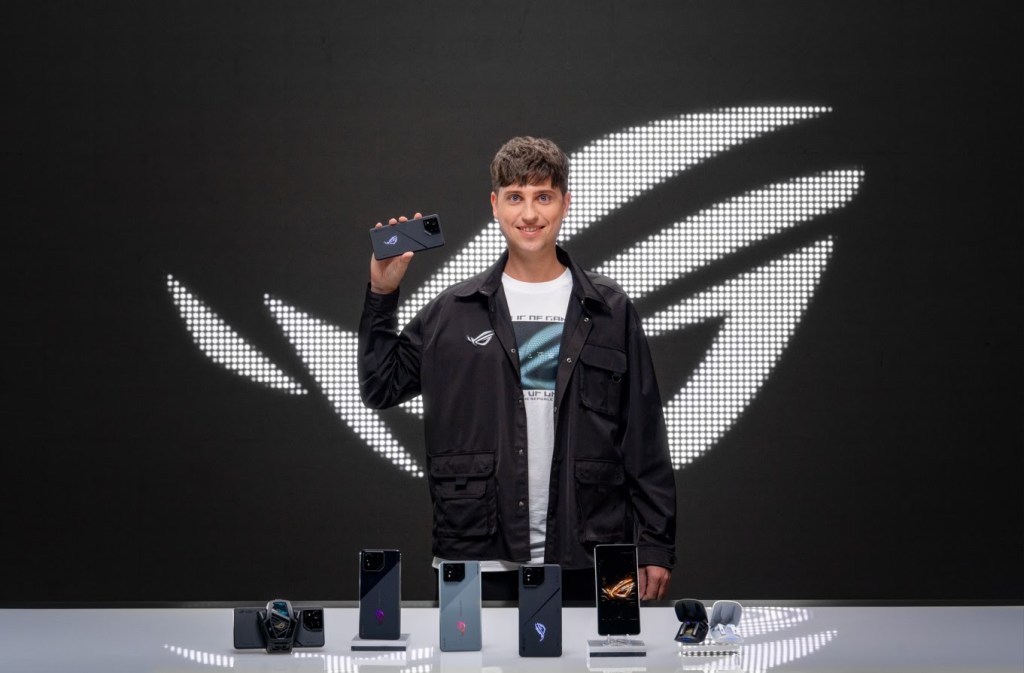ASUS ROG Phone 8